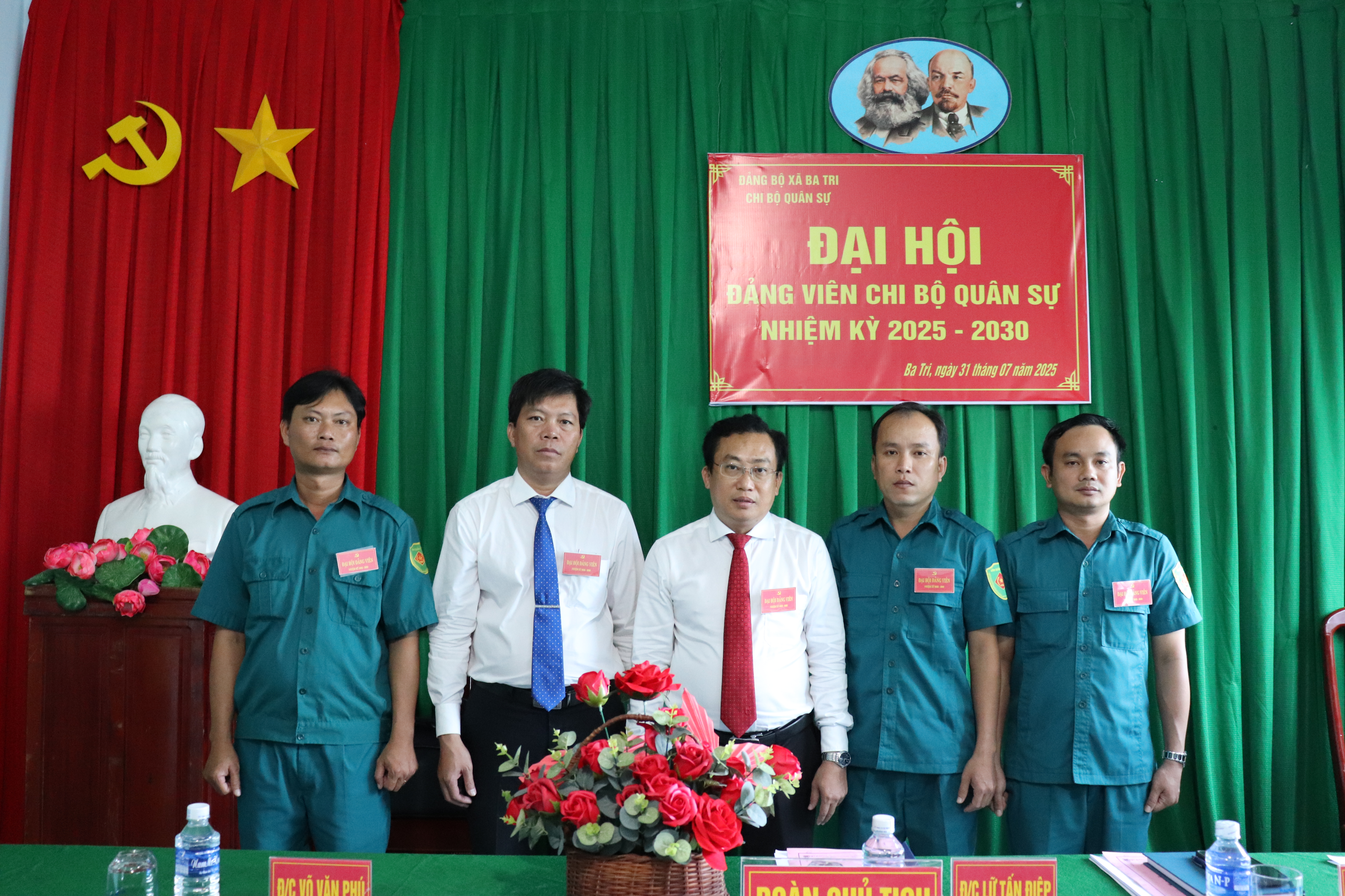 Đội hội đảng viên Chi bộ Quân sự xã Ba Tri lần thứ I, nhiệm kỳ 2025-2030
