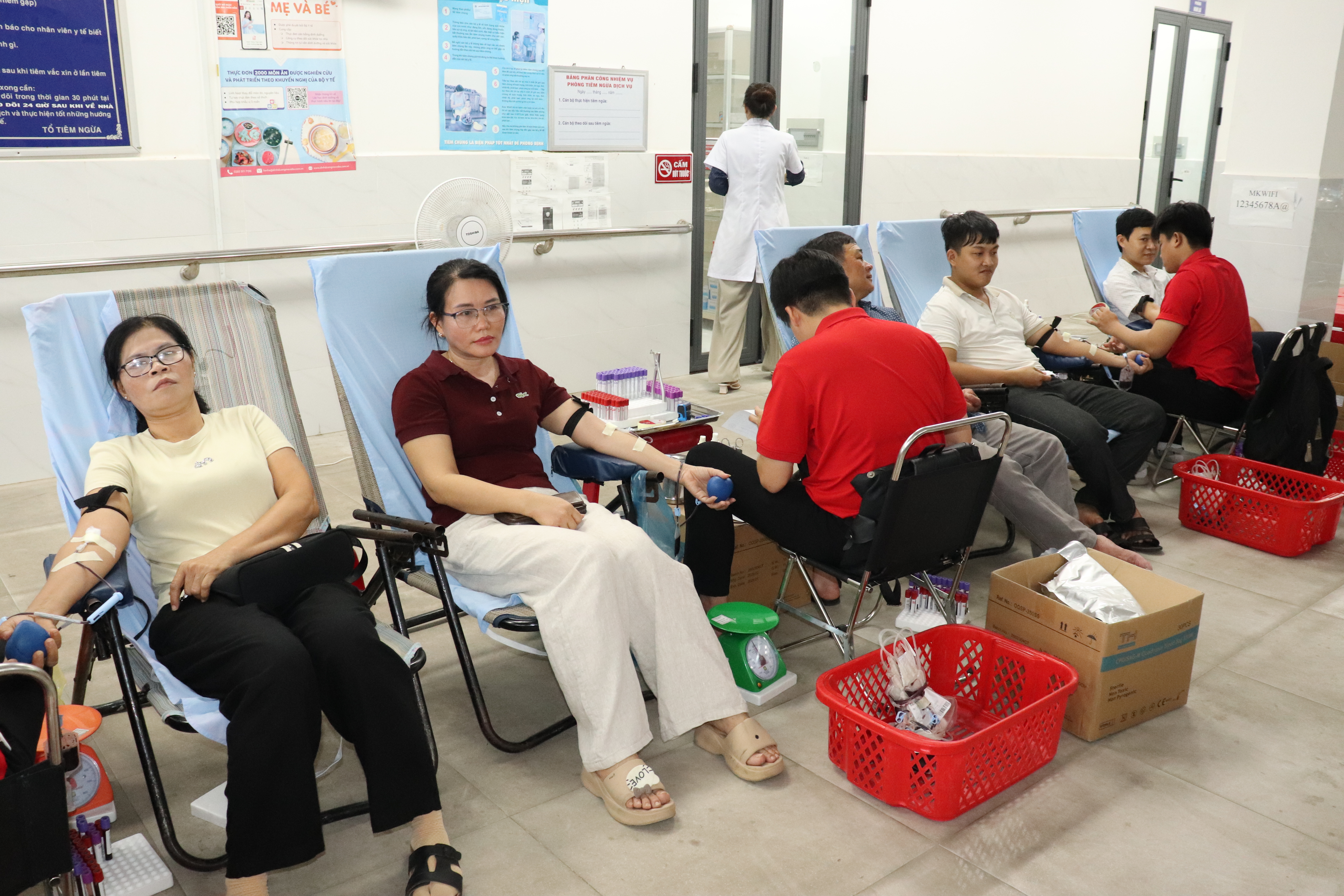 Tiếp nhận 218 đơn vị máu trong đợt 2 năm 2026