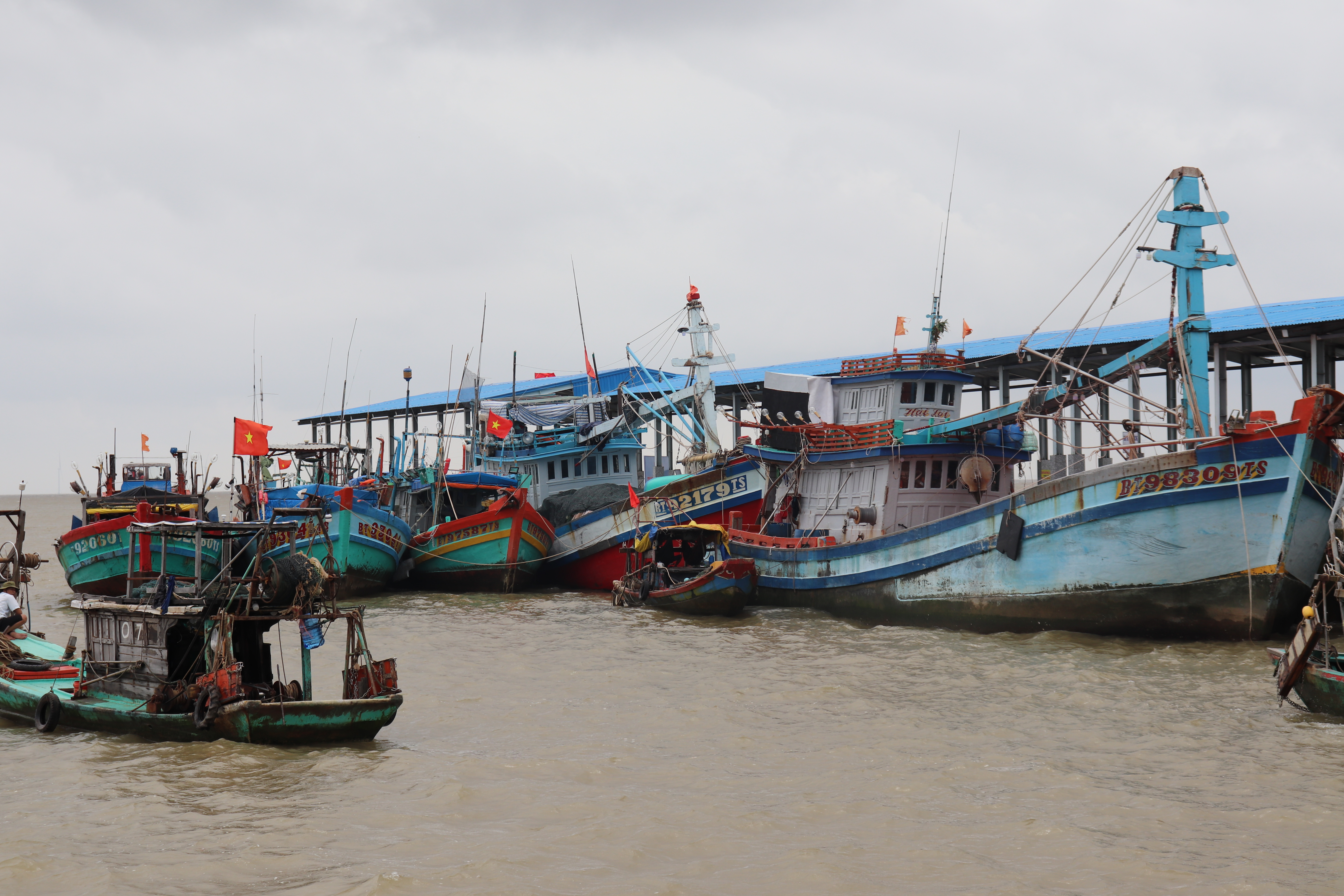 Xã Ba Tri không có tàu cá vi phạm vùng biển nước ngoài