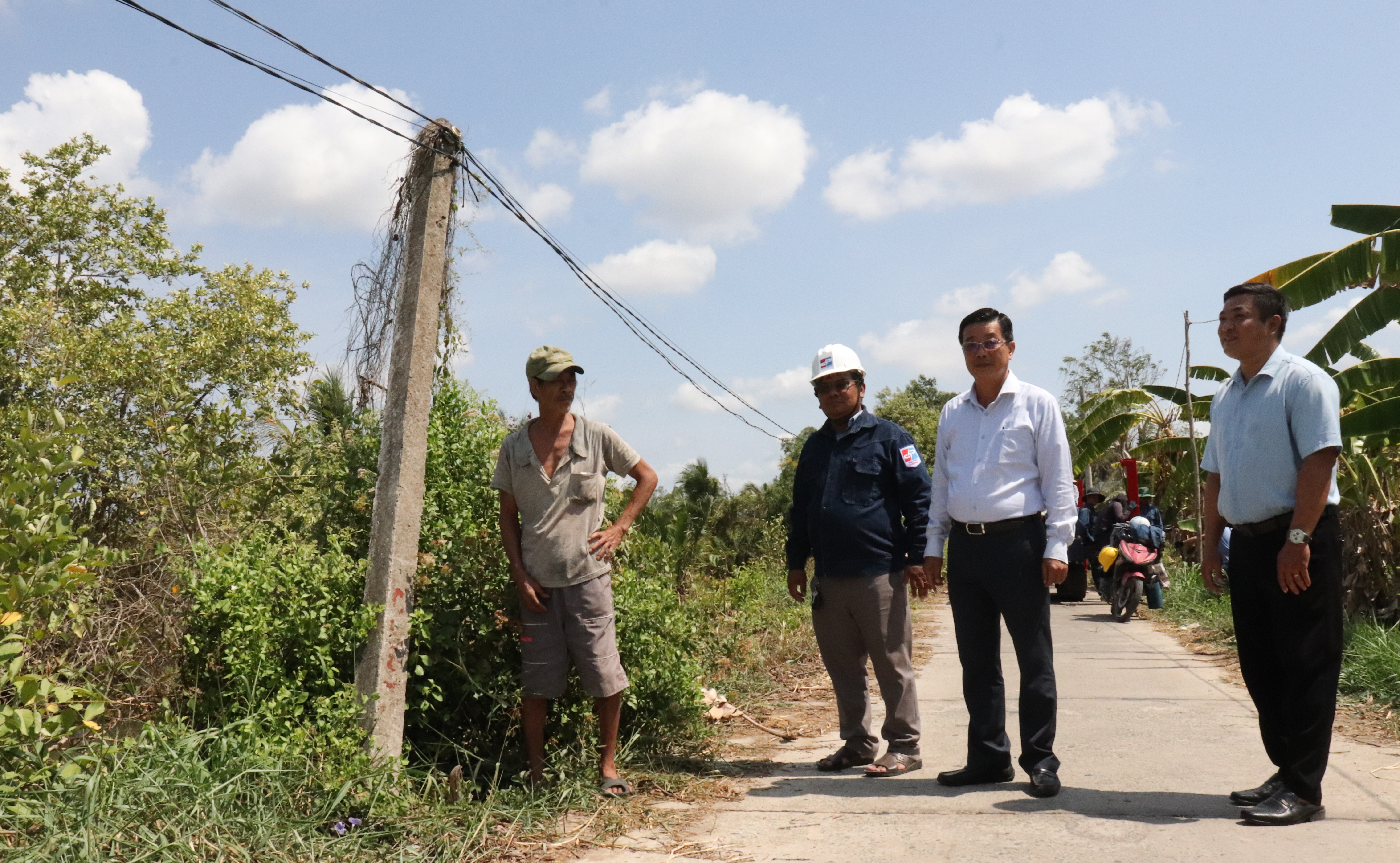 Khẩn trương thay thế, xử lý hệ thống điện không đảm bảo an toàn trên địa bàn 