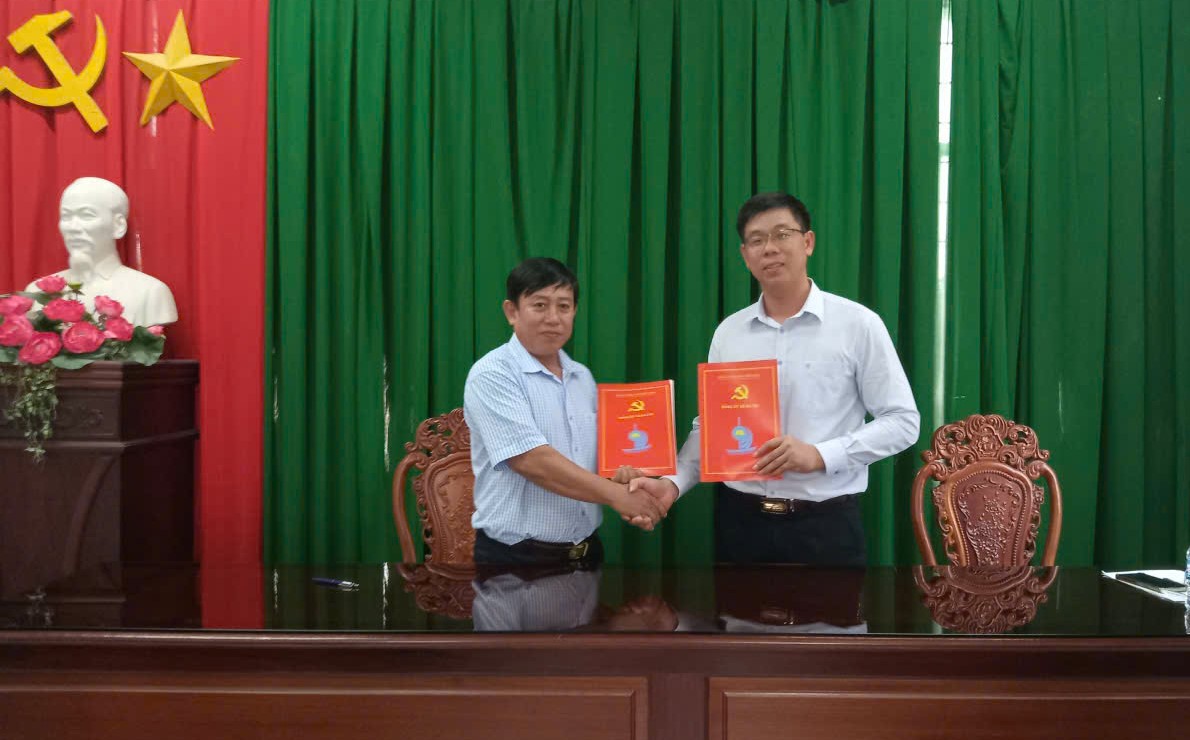 Ba Tri: Bàn giao chức năng, nhiệm vụ tham mưu về công tác dân vận từ Ban Xây dựng Đảng sang Ủy ban MTTQ Việt Nam xã