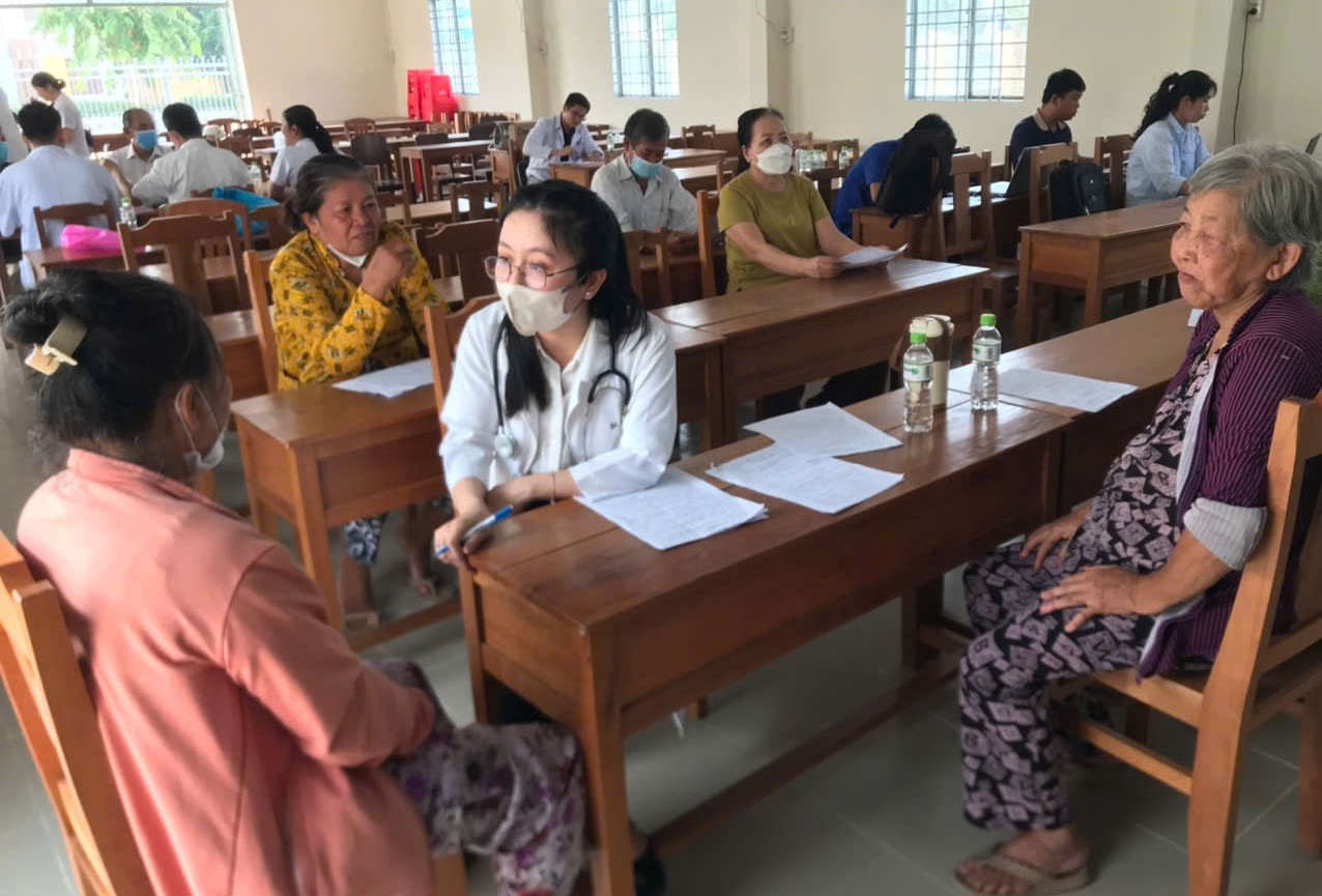 Vì sức khỏe bản thân và cộng đồng: Mỗi người dân hãy tích cực tham gia khám sàng lọc!