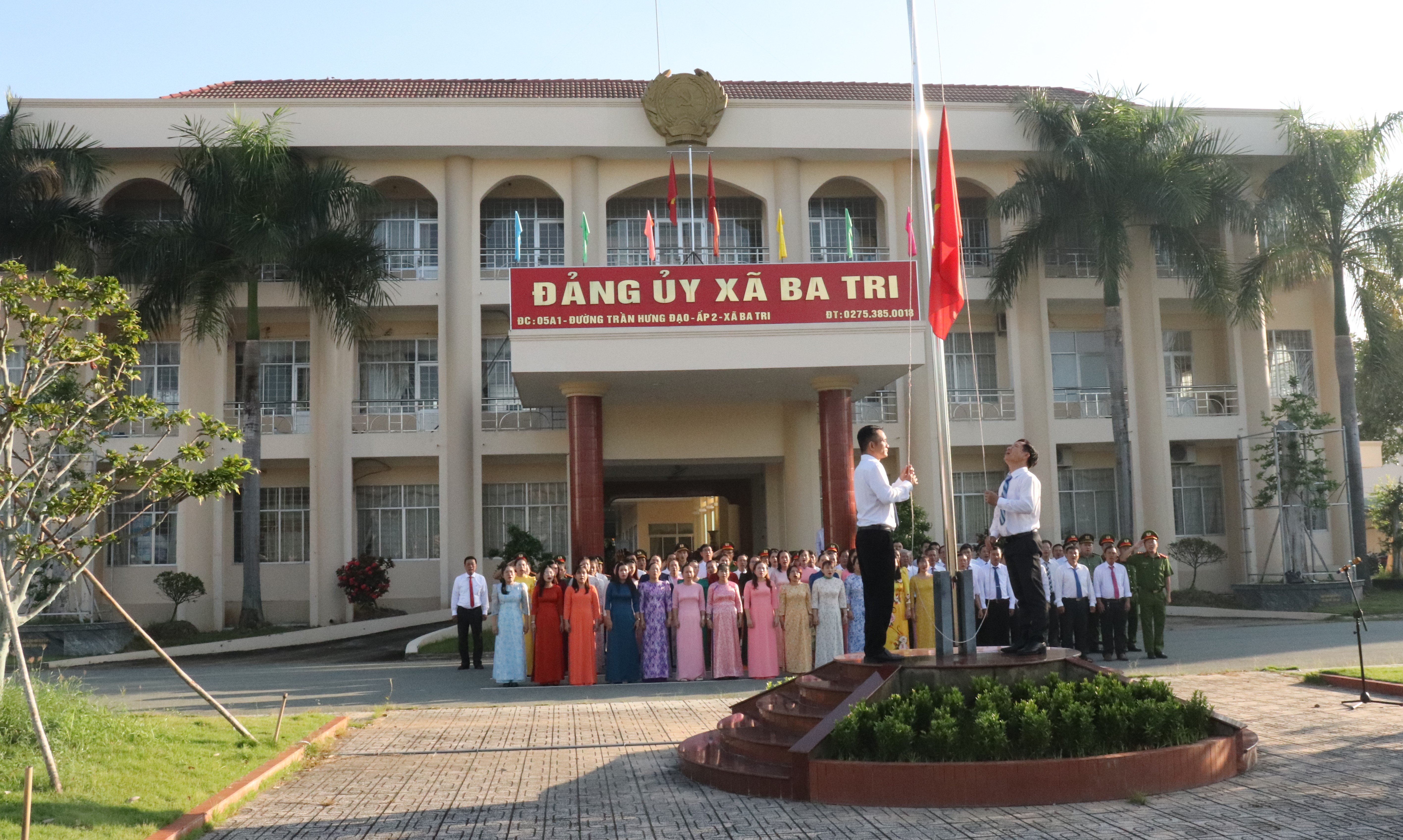 Ba Tri tổ chức chào cờ và sinh hoạt chuyên đề đầu tháng 10 năm 2026 với chủ đề “Học Bác phải thật sự trở thành động lực hành động”.