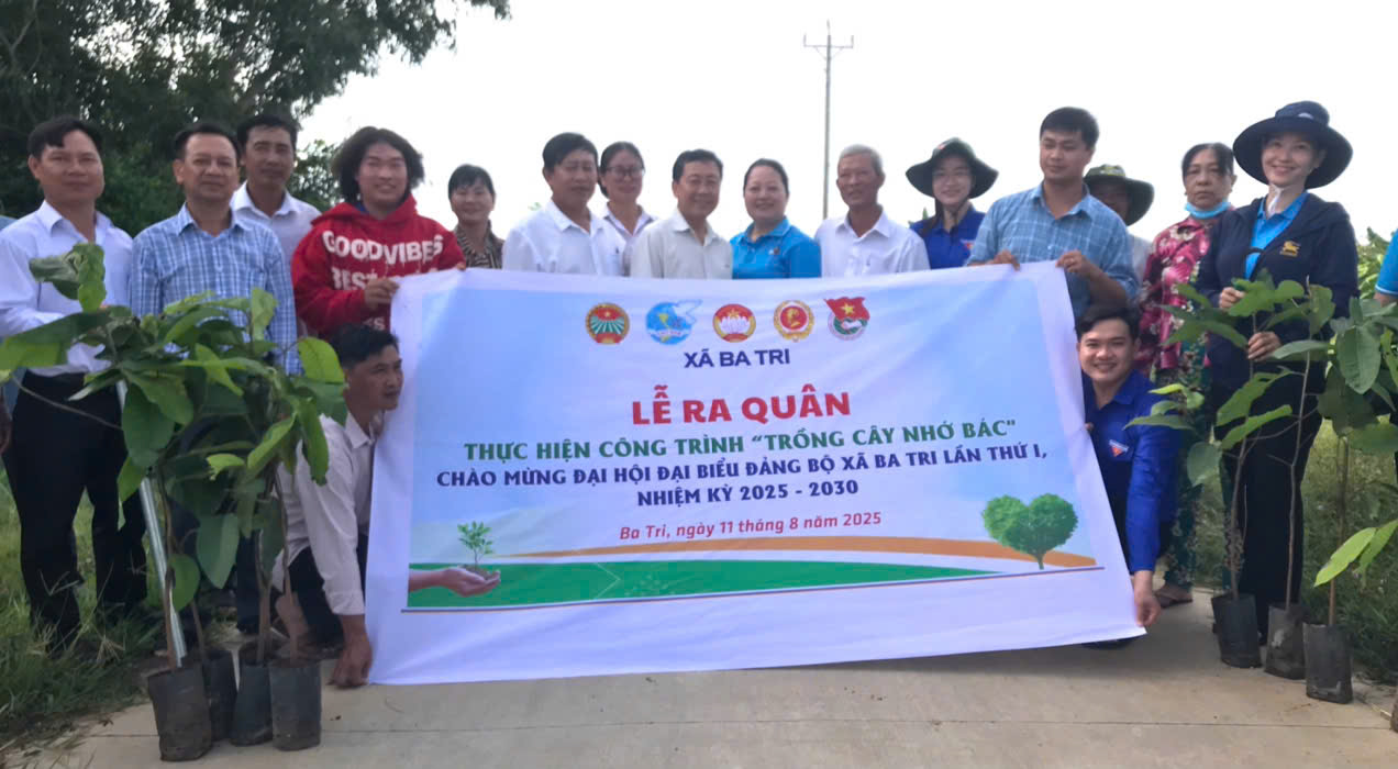 Phát động Chương trình “Trồng cây nhớ Bác” chào mừng Đại hội đại biểu Đảng bộ xã Ba Tri lần thứ I, nhiệm kỳ 2025-2030