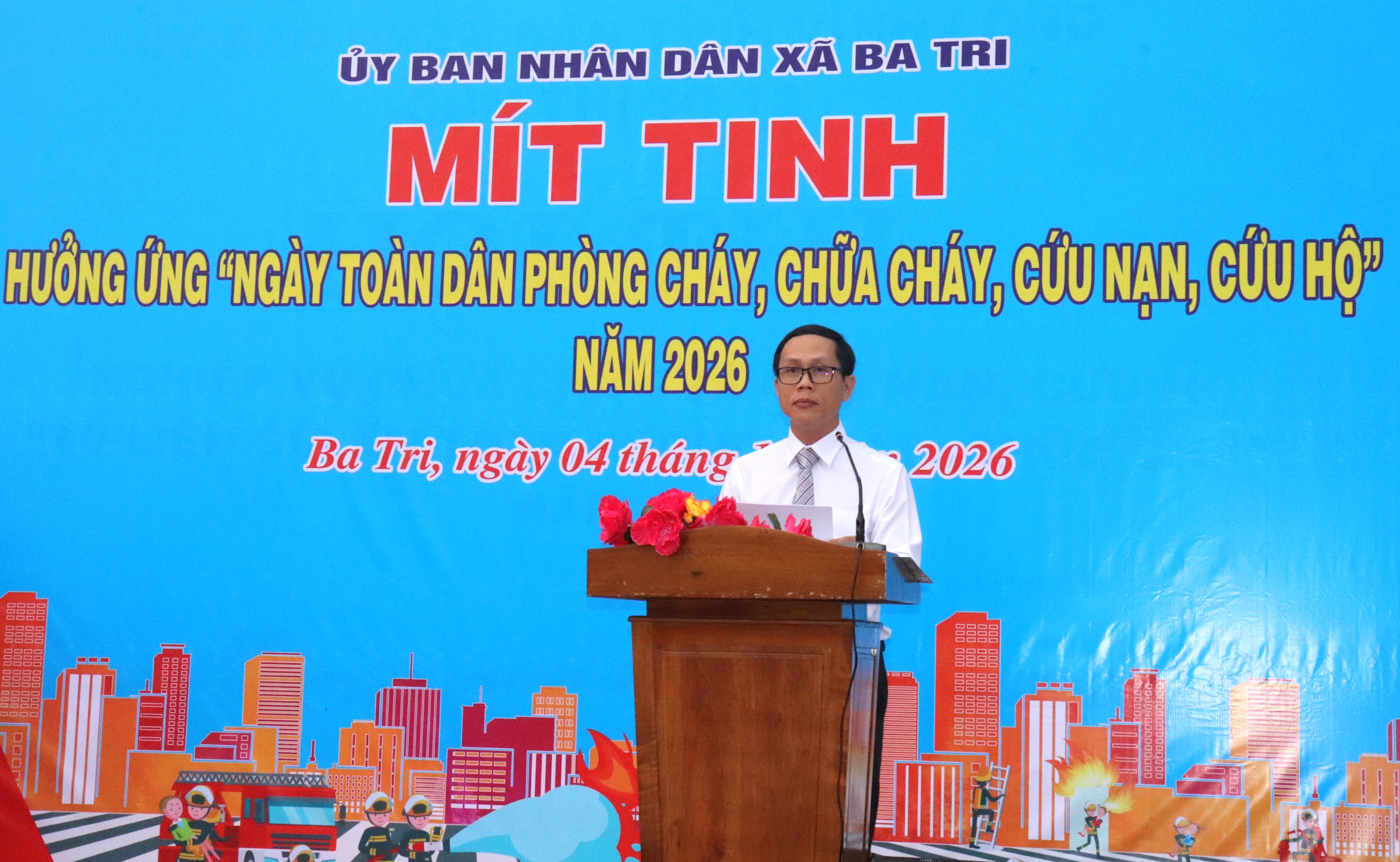 Xã Ba Tri mít tinh hưởng ứng “Ngày toàn dân phòng cháy chữa cháy” (4/10)