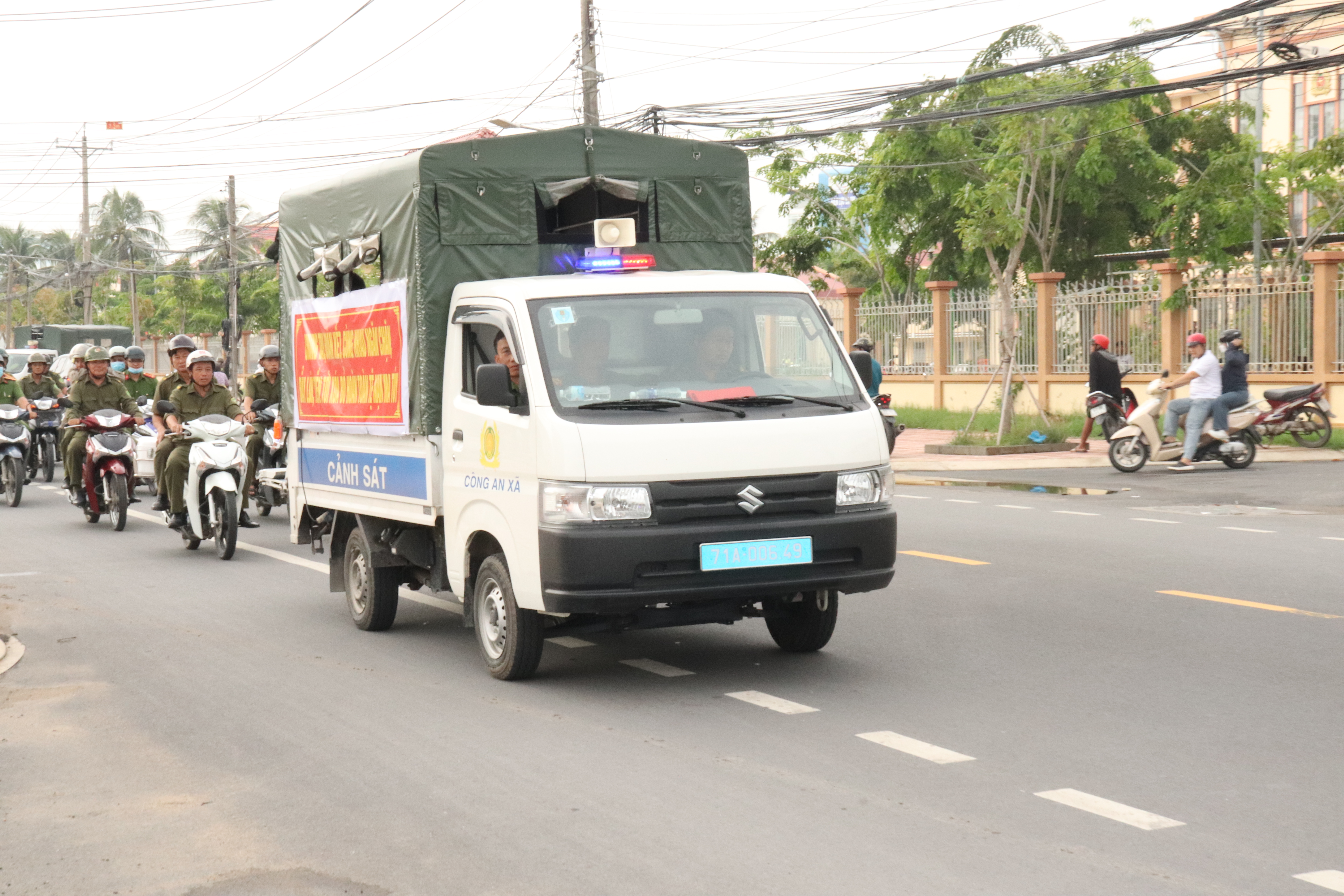 Công an xã Ba Tri mở đợt cao điểm tấn công, trấn áp tội phạm hưởng ứng Tháng hành động phòng, chống ma túy năm 2026.