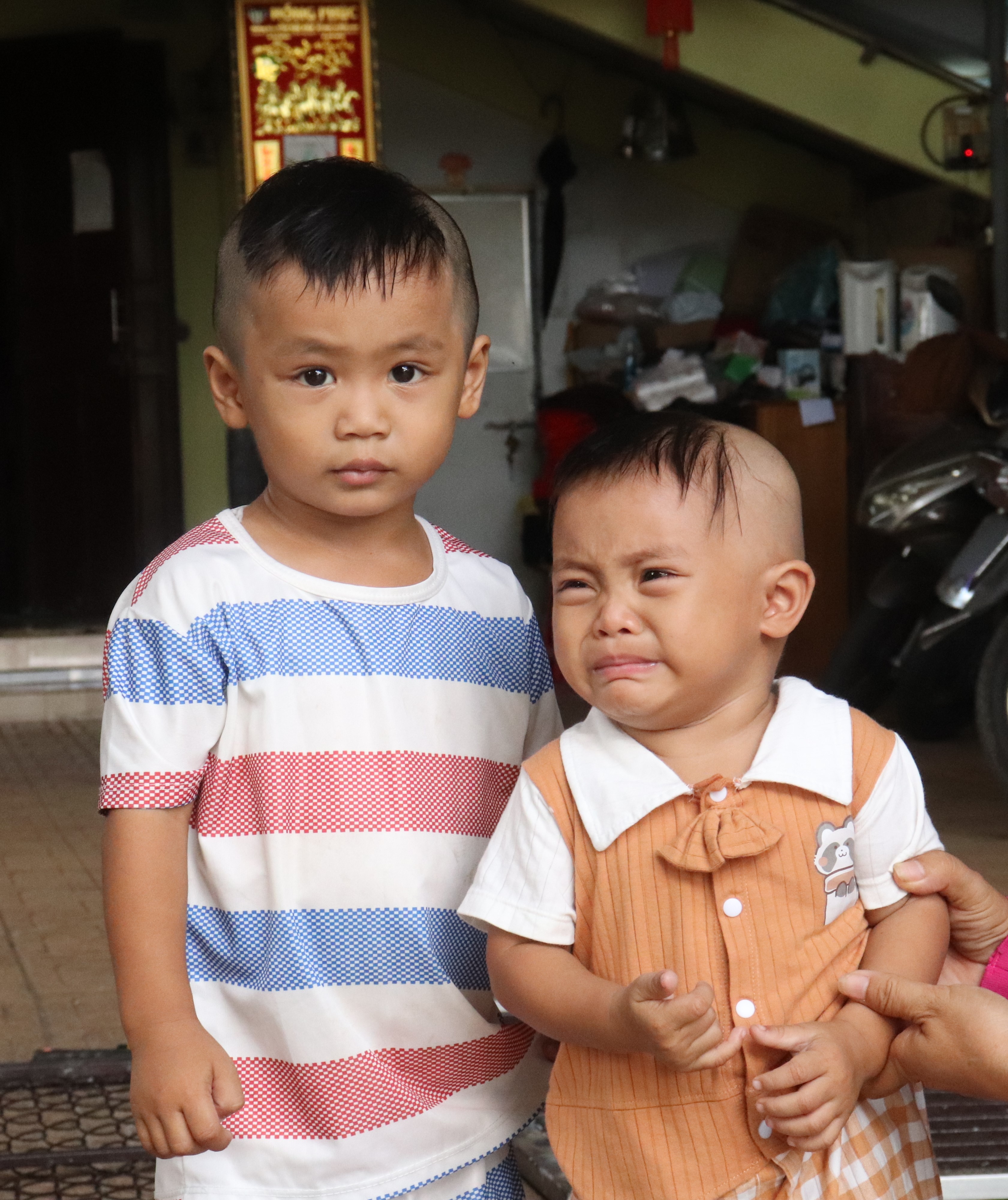 Ba Tri – Bàn giao 2 trẻ bị bỏ rơi về Trung tâm Bảo trợ và cung cấp dịch vụ Công tác xã hội Bến Tre, tỉnh Vinh Long